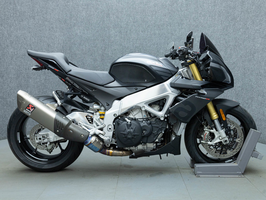 Tuono V4 1100 RR