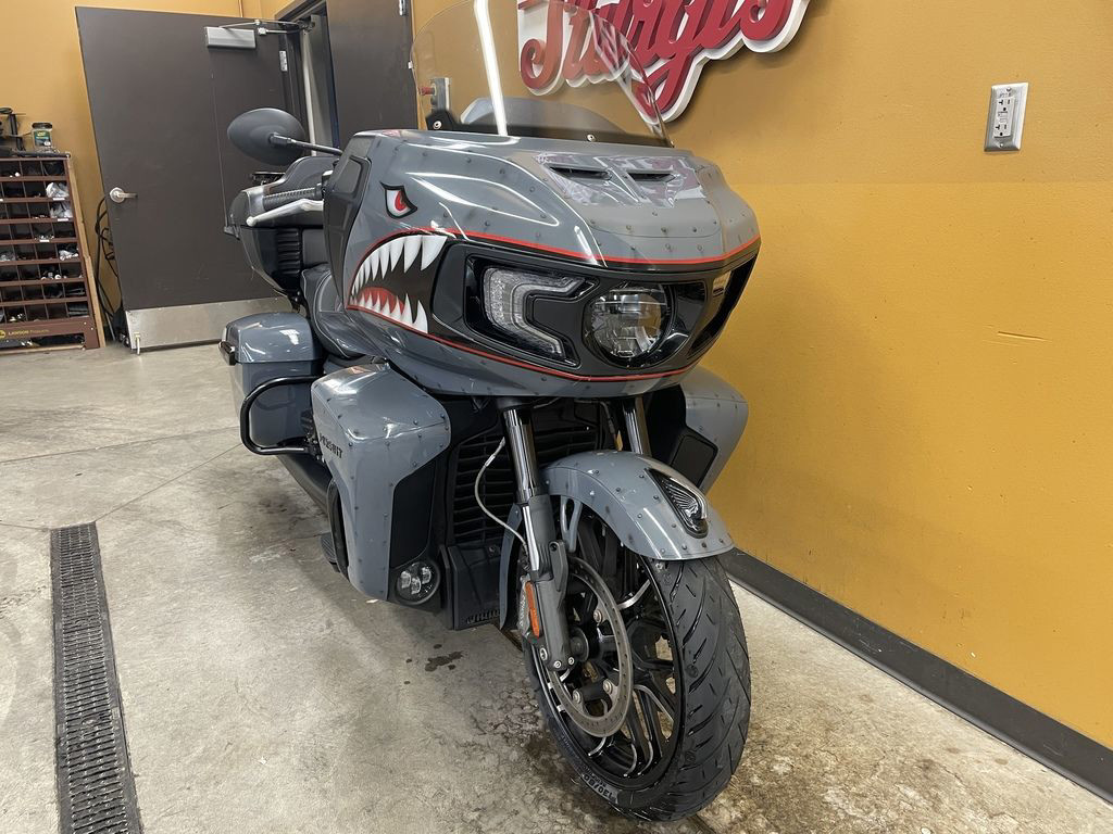 Pursuit Dark Horse