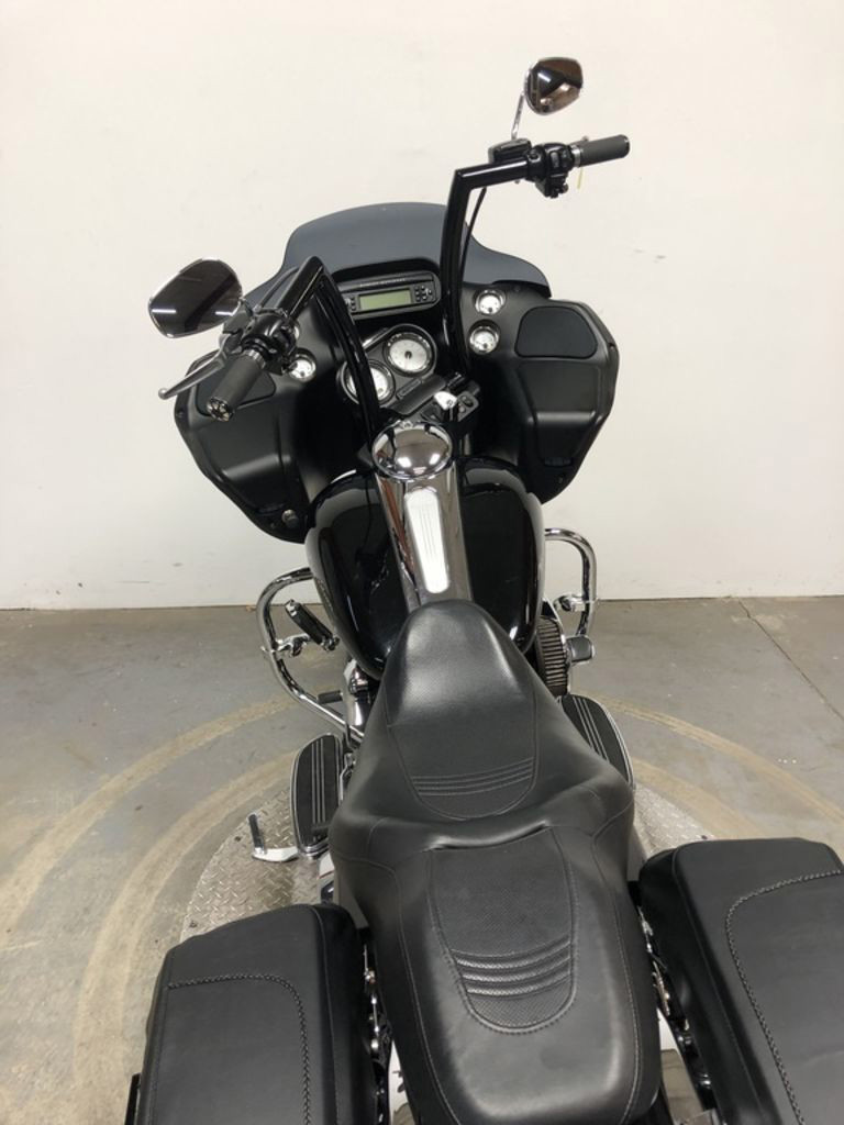 Road Glide® Custom