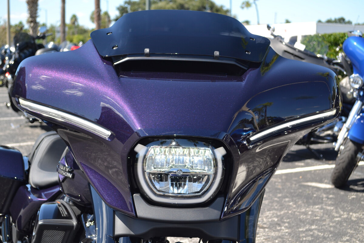 Street Glide®