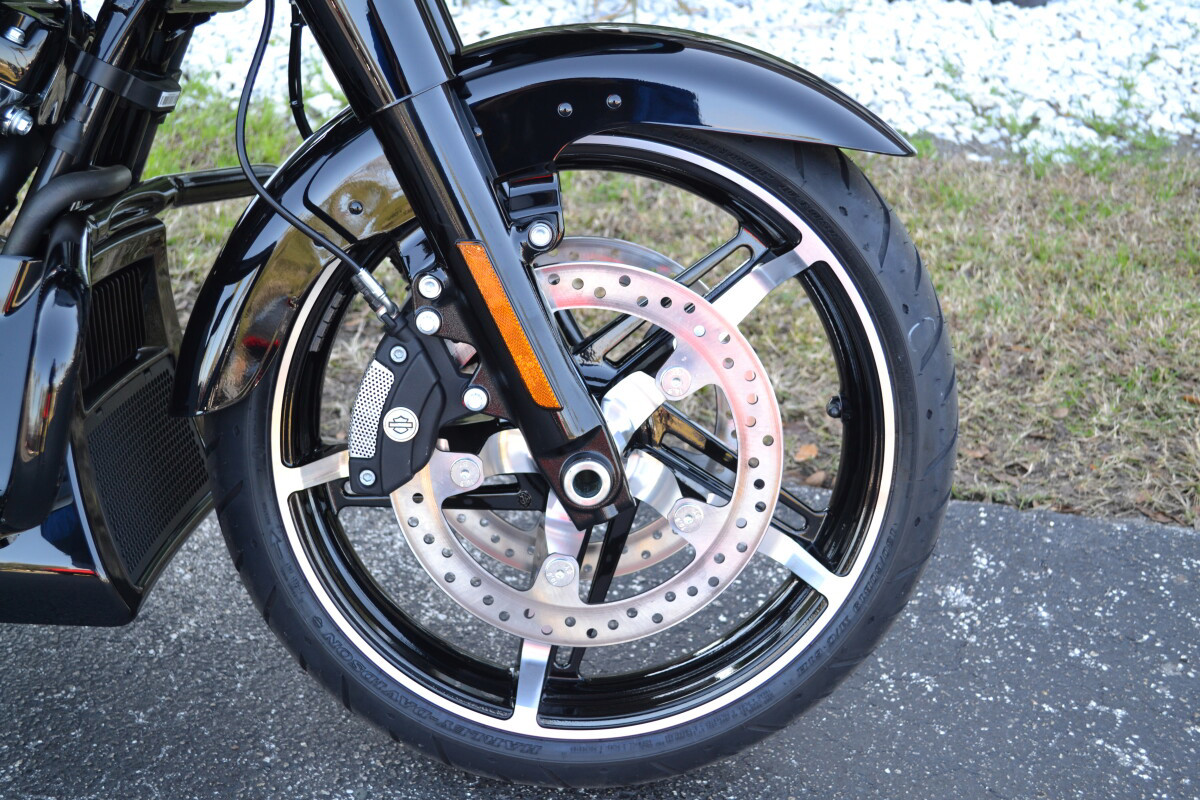 Road Glide®
