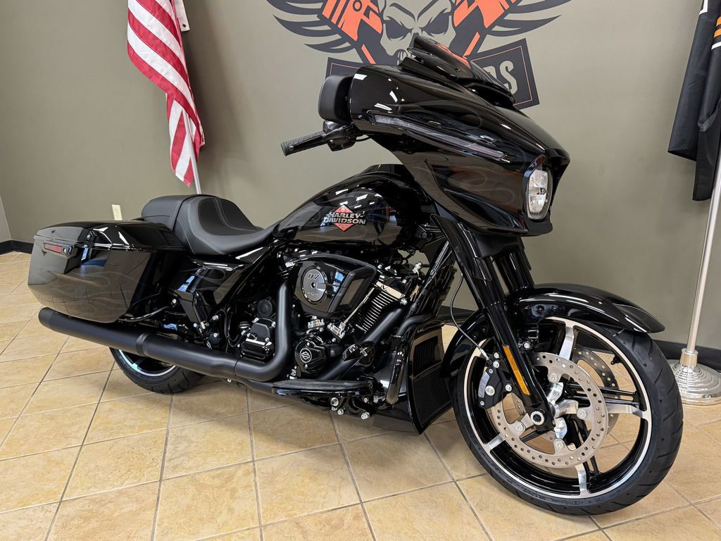 Street Glide®