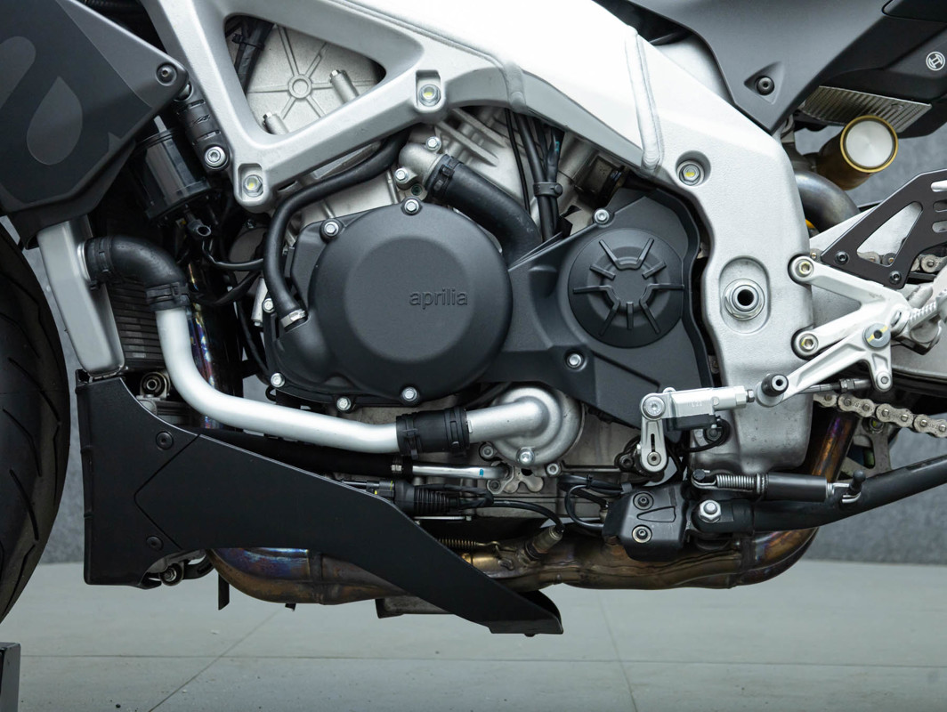 Tuono V4 1100 RR