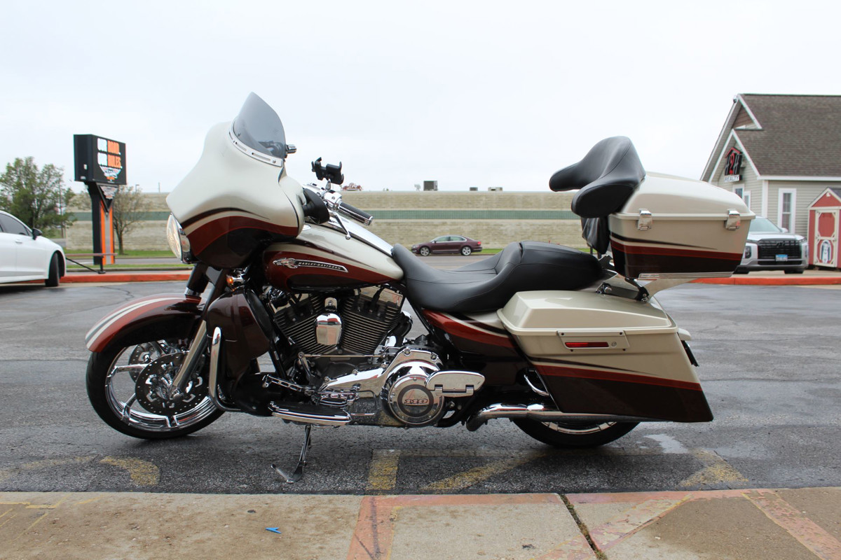 CVO™ Street Glide®