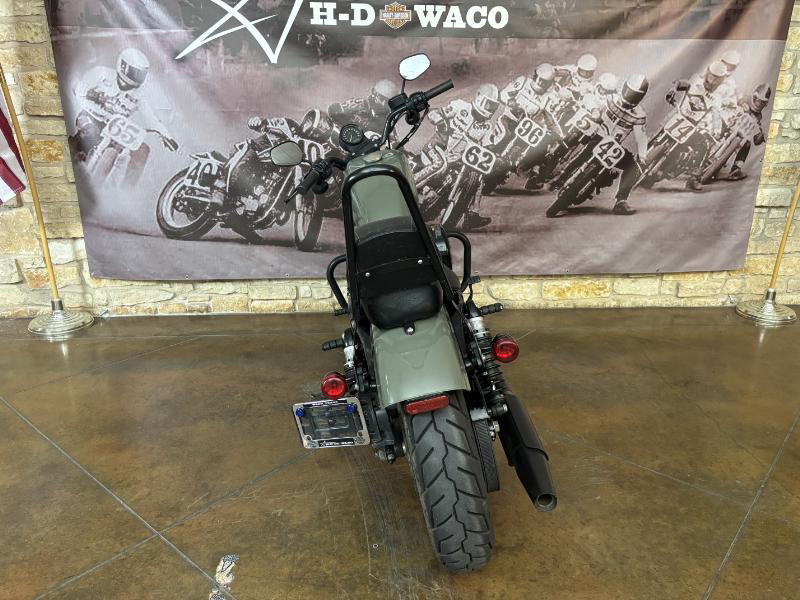 Iron 883®