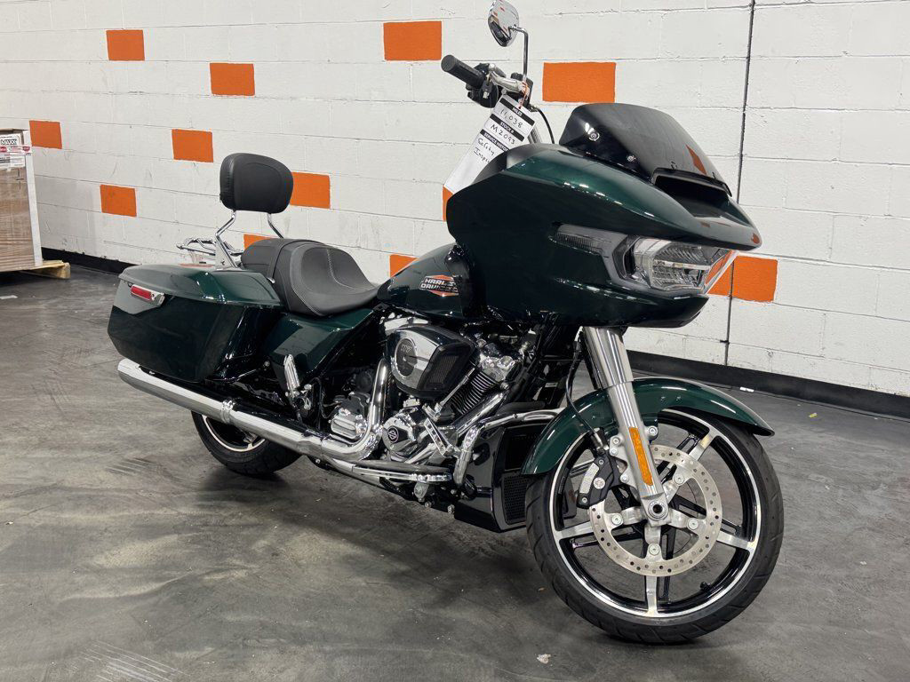 Road Glide®
