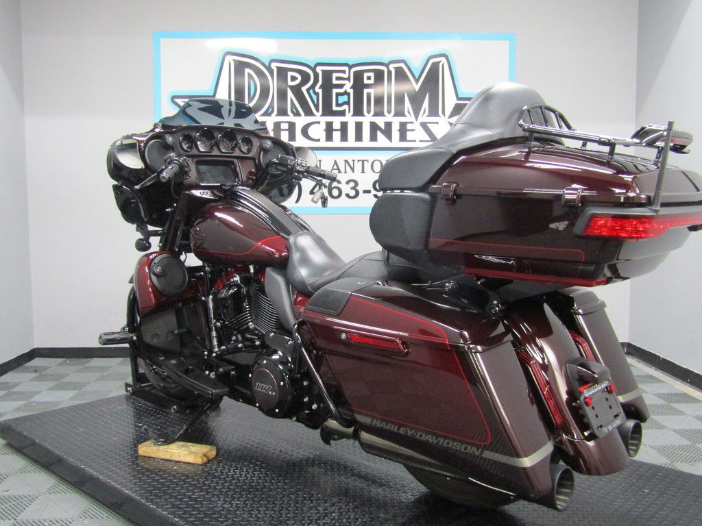 CVO® Street Glide®