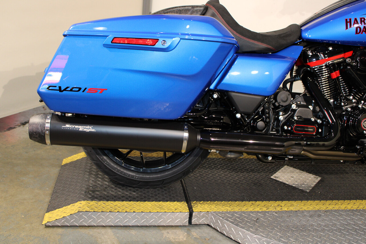 CVO® Street Glide® ST