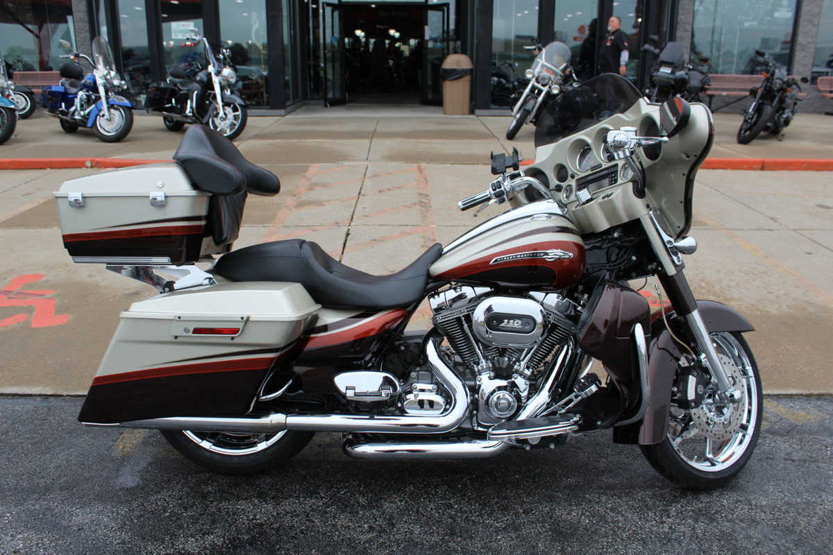 CVO™ Street Glide®