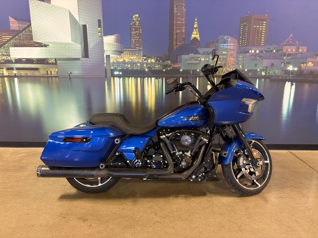 Road Glide®