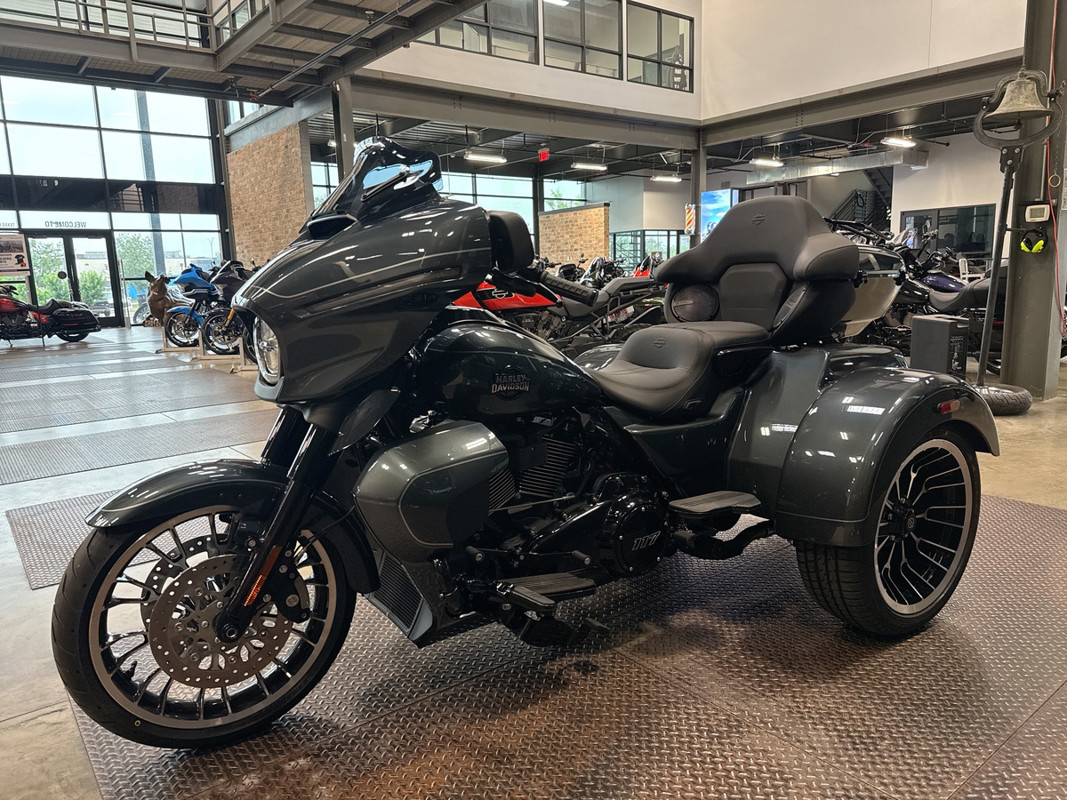 Street Glide® 3 Limited