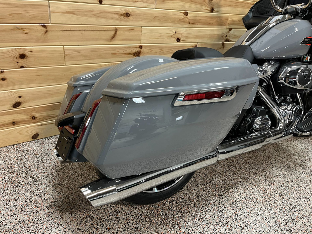 Road Glide®