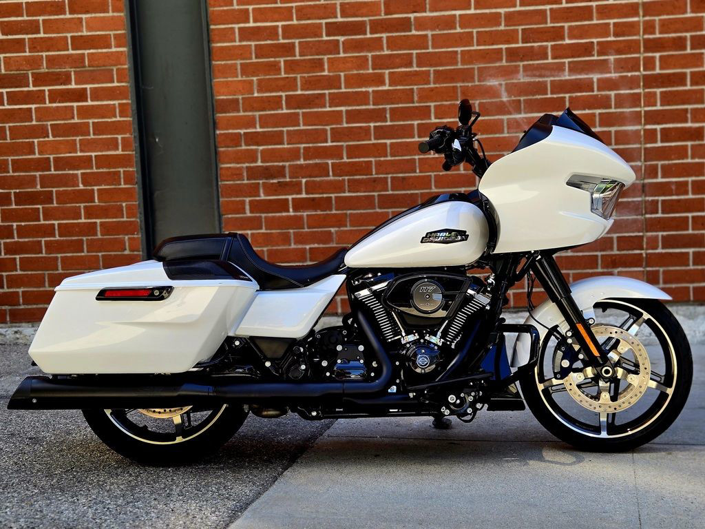 Road Glide®