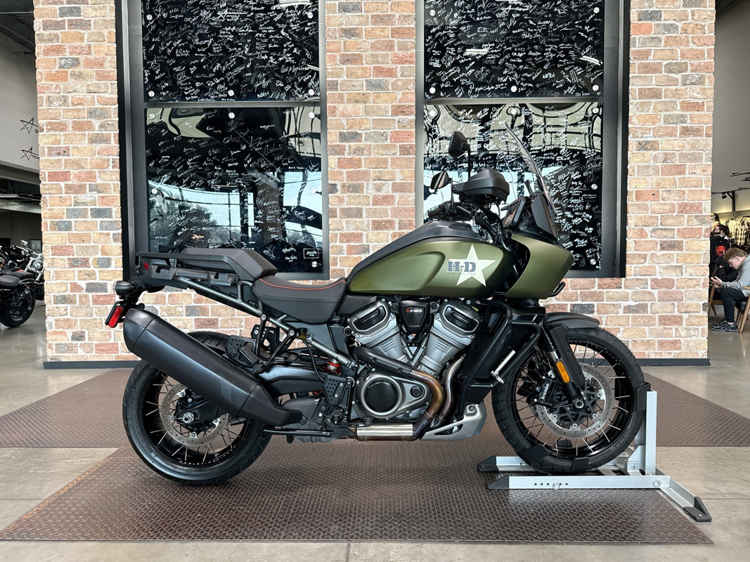 Pan America® 1250 Special