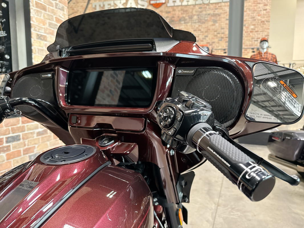 CVO® Street Glide®