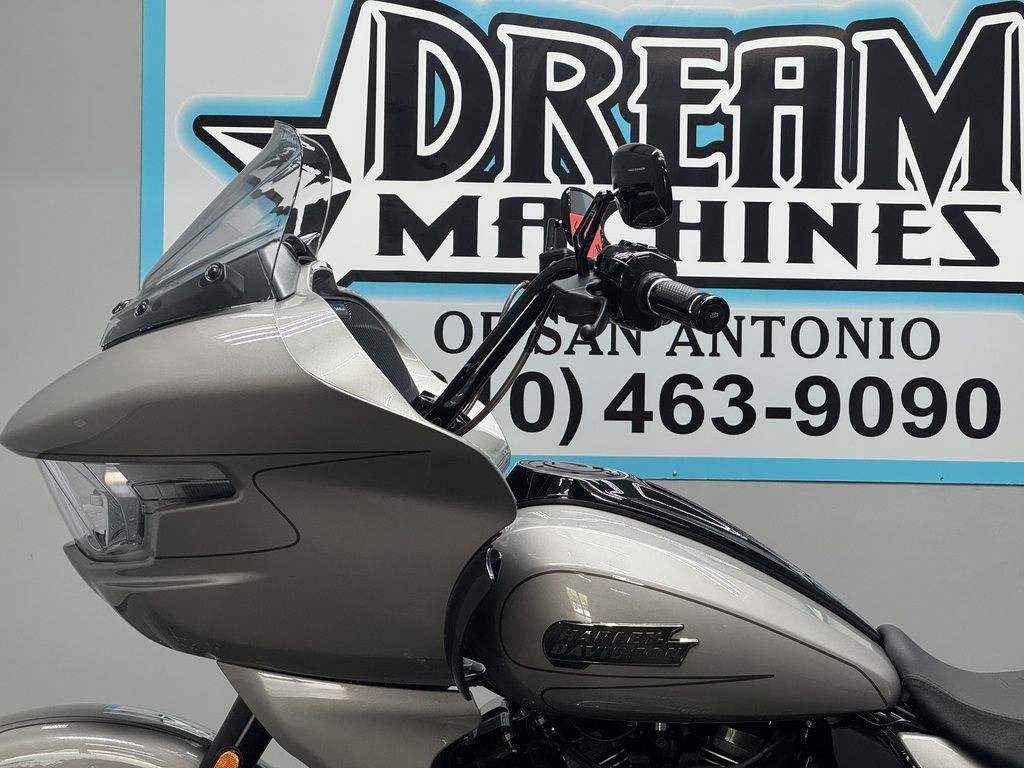 CVO® Road Glide®