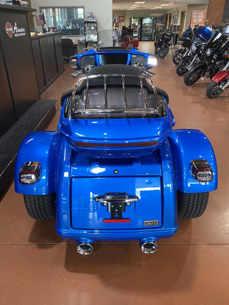 CVO® Street Glide® 3 Limited