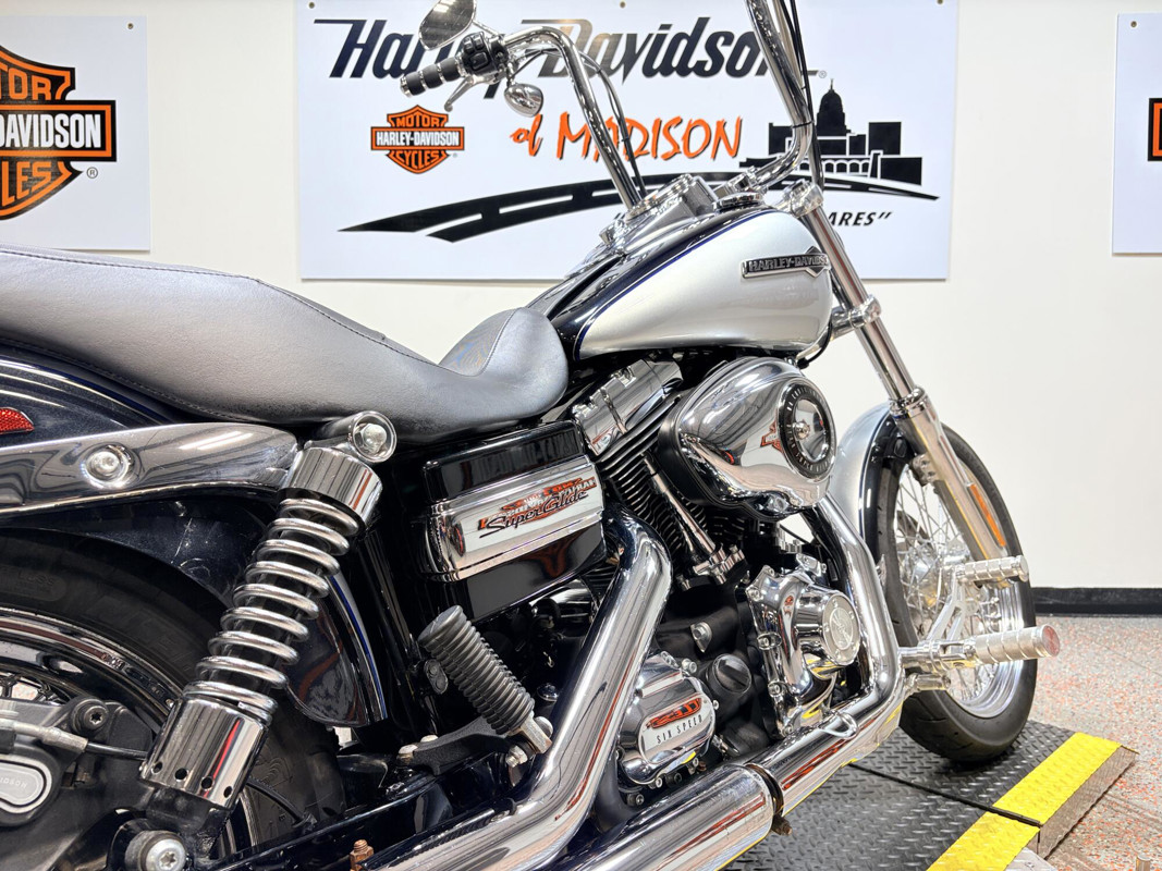 Dyna® Super Glide Custom