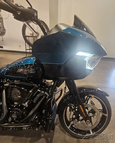 Road Glide®