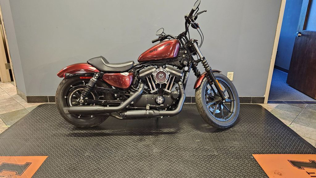 Iron 883®
