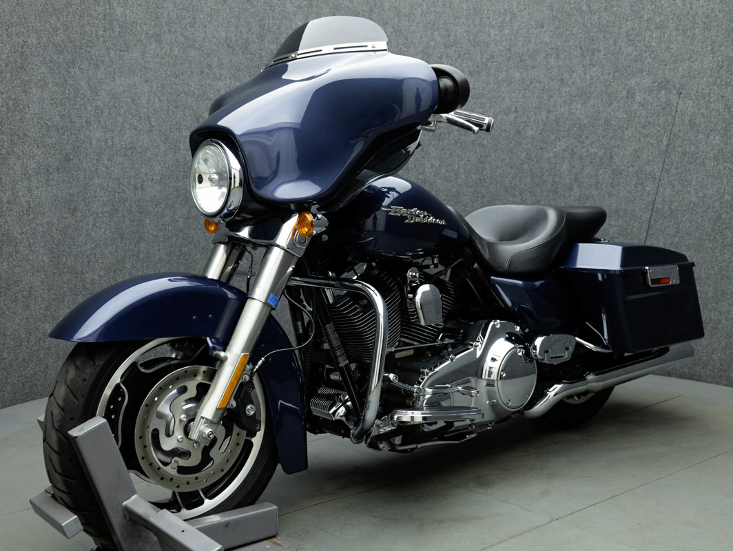 Street Glide®