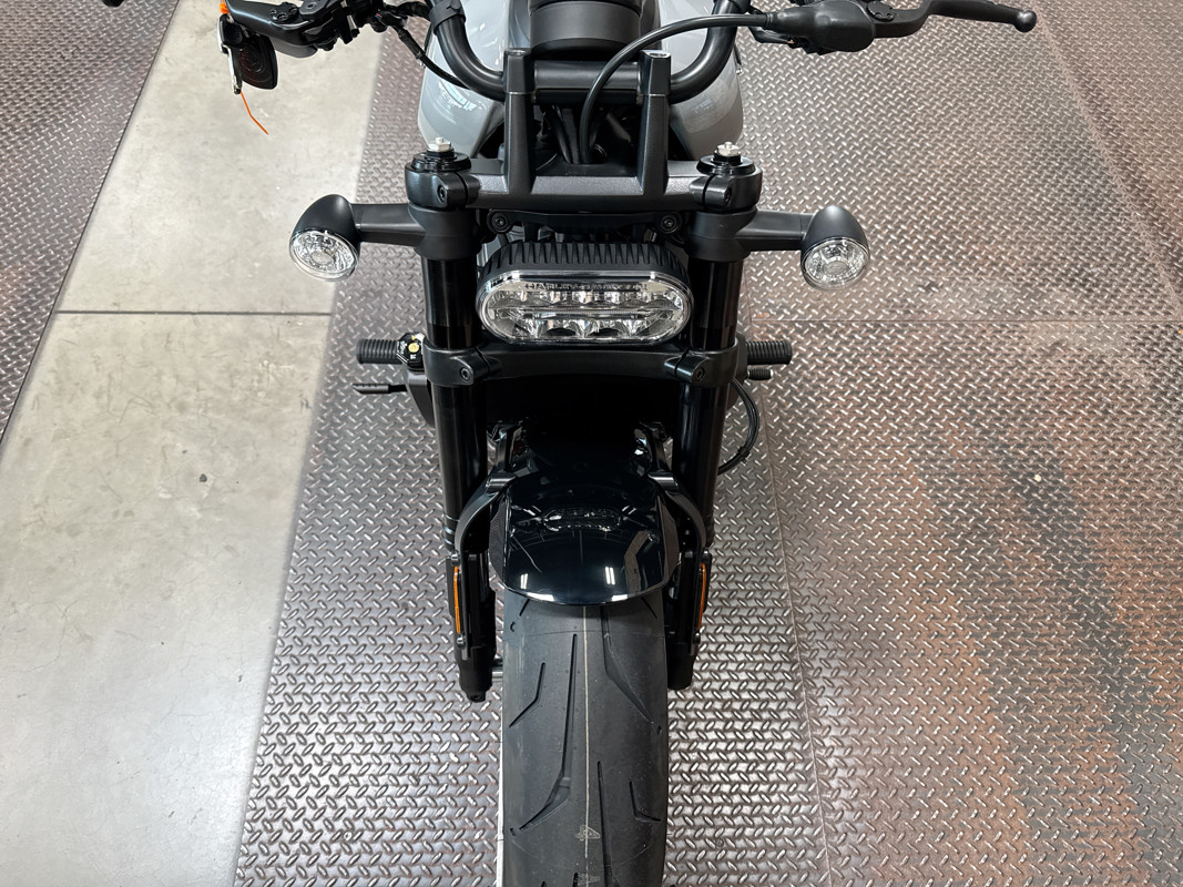 Sportster® S