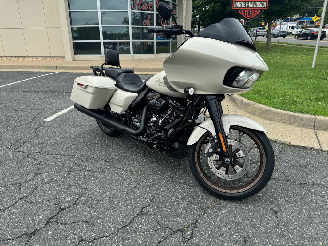 Road Glide® ST