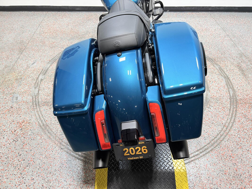 Street Glide®