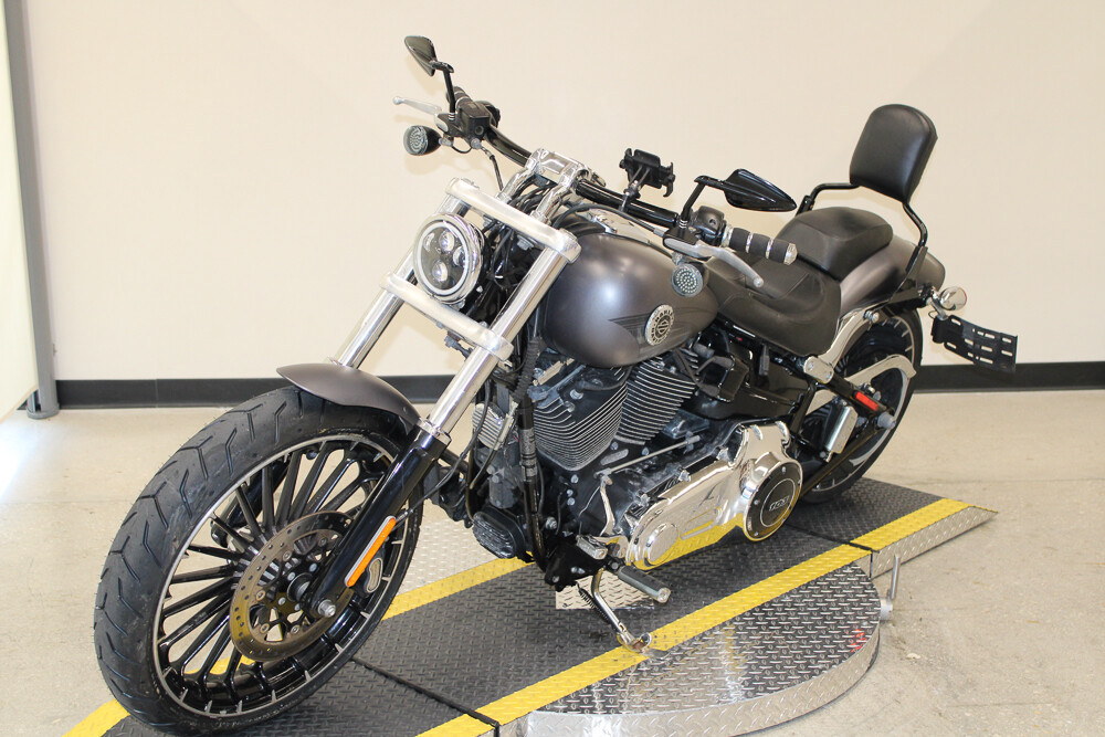 Softail® Breakout®