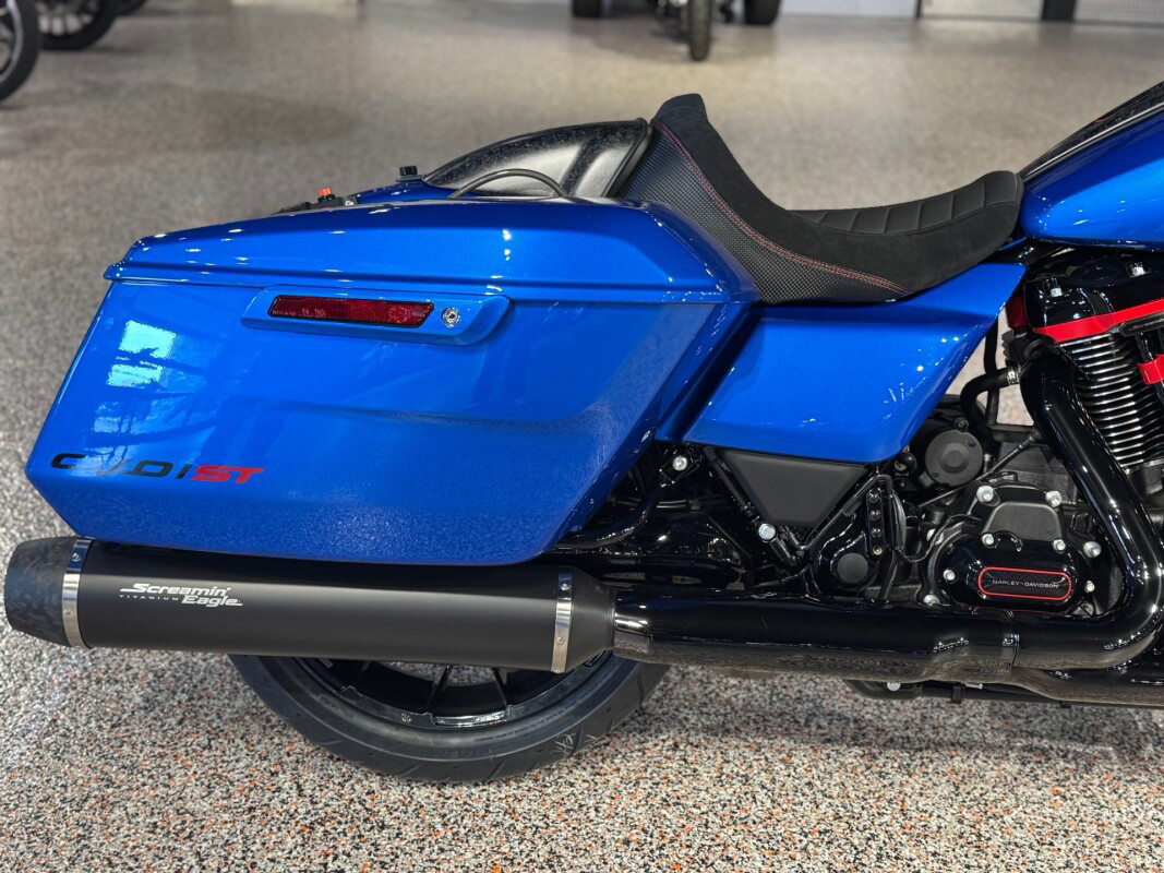 CVO® Street Glide® ST