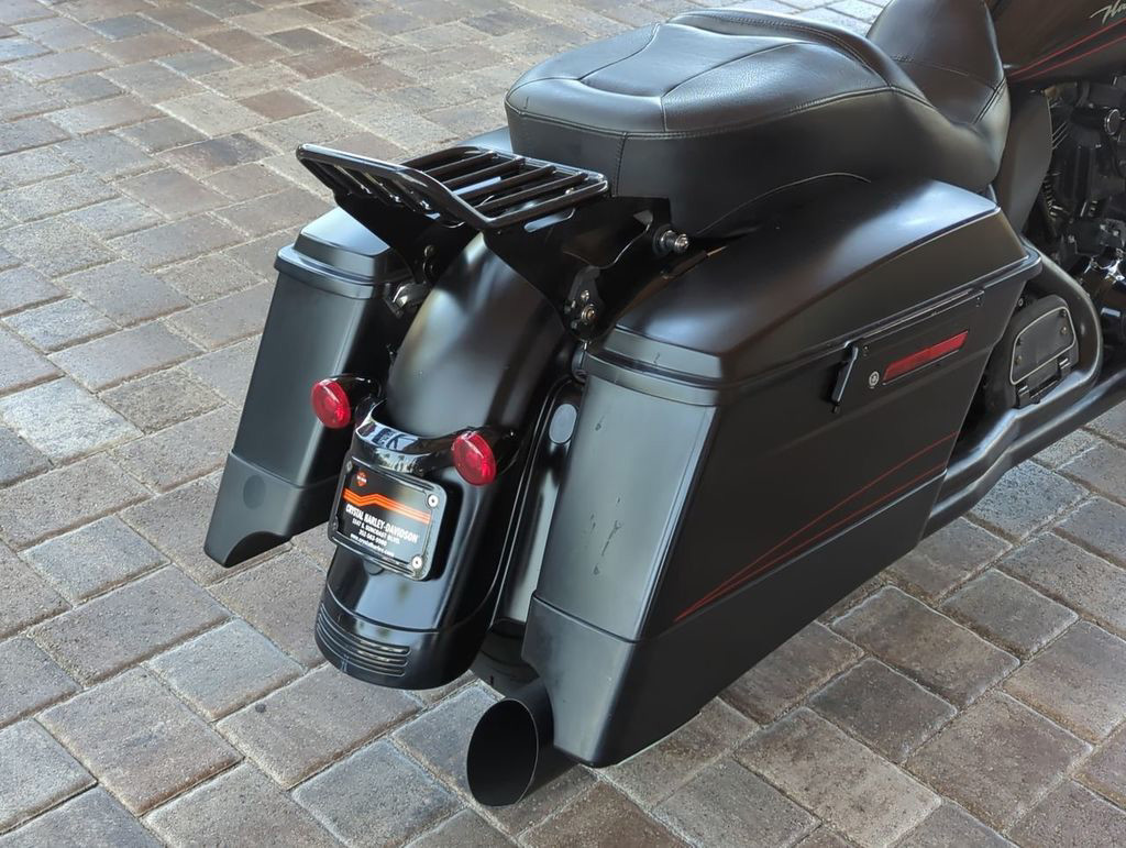 Road Glide® Custom