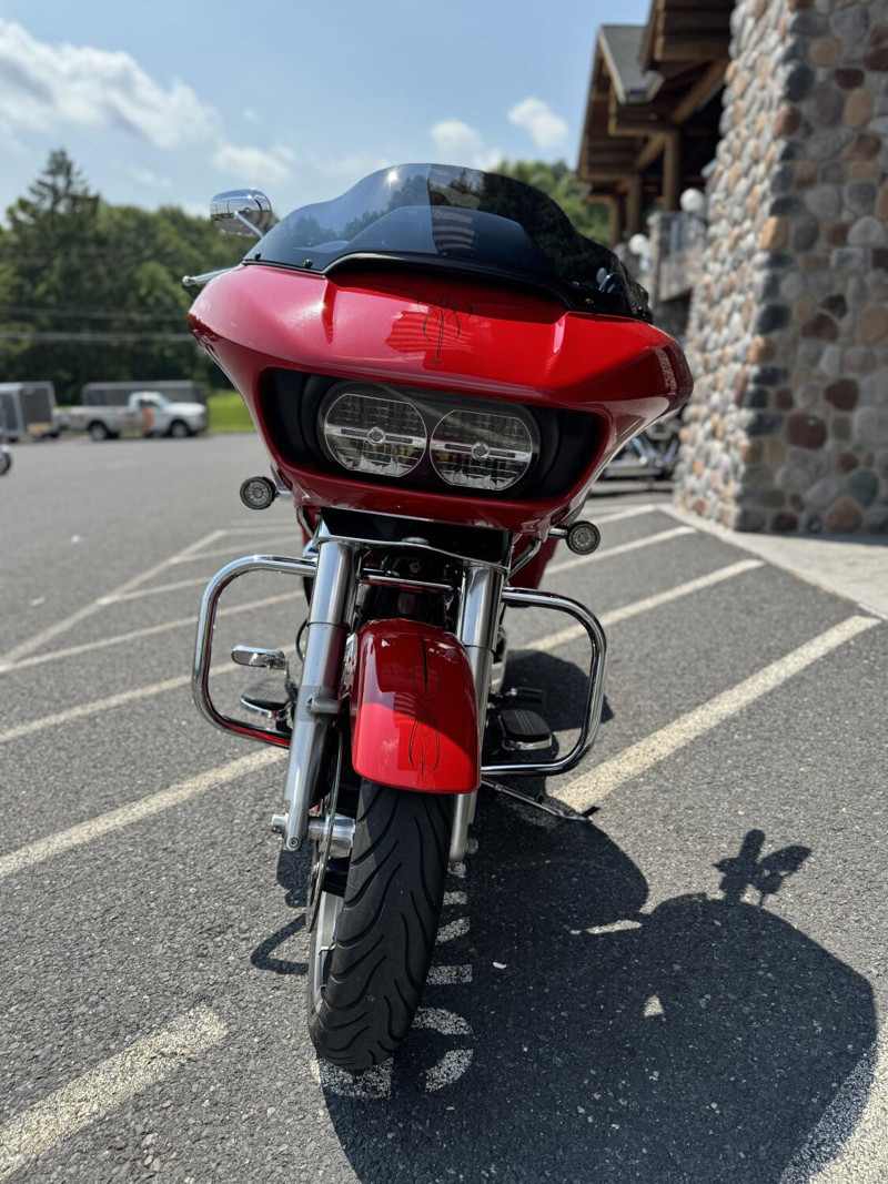 Road Glide®