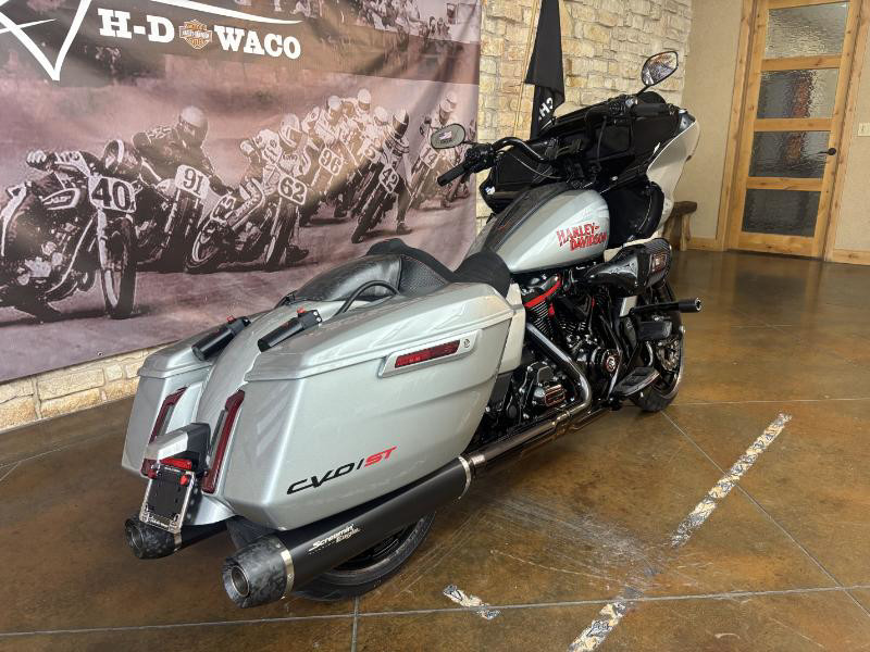 CVO® Road Glide® ST