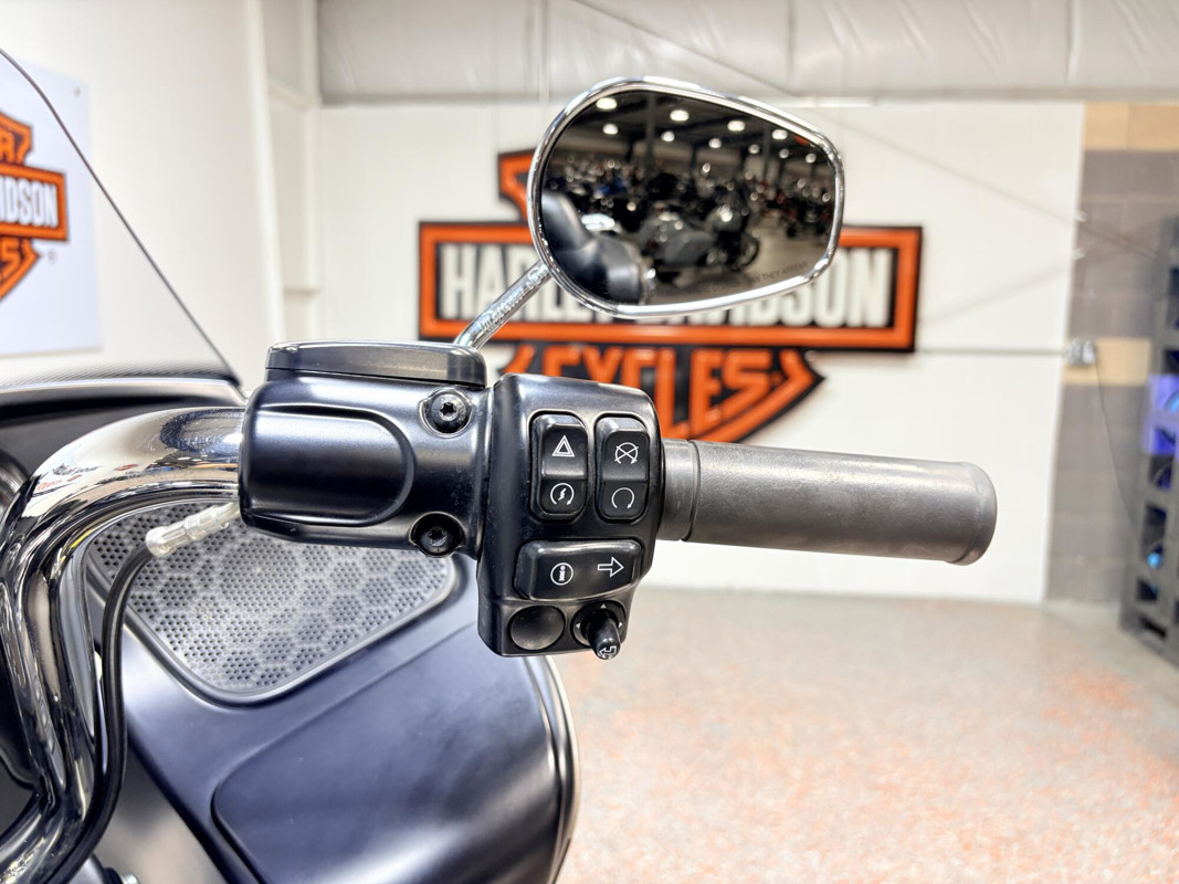 Road Glide® Ultra