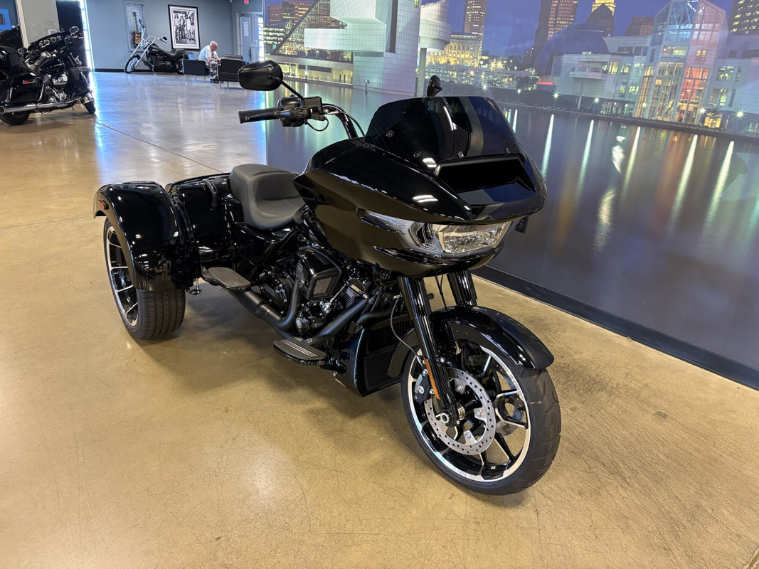 Road Glide® 3