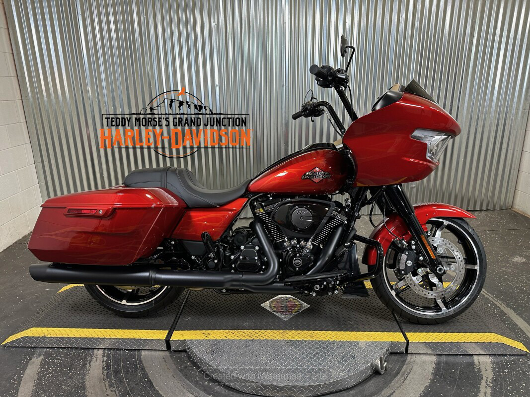 Road Glide®