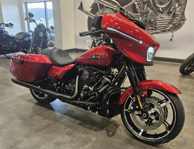 Street Glide®