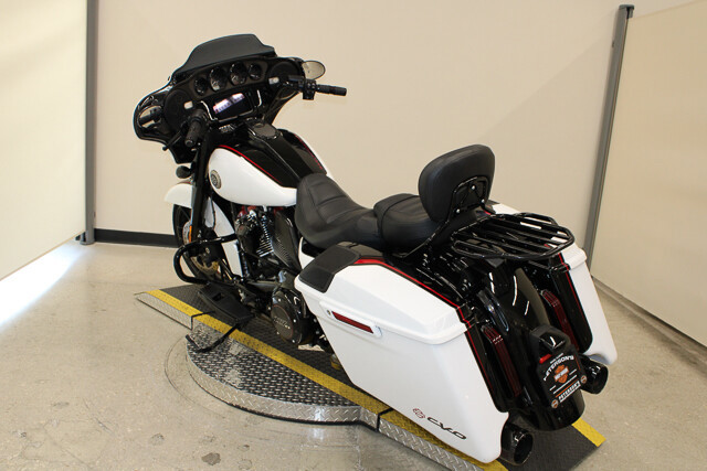 CVO® Street Glide®