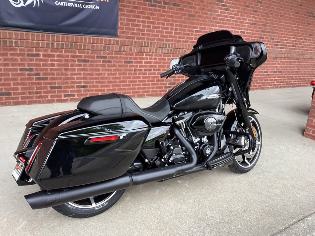 Street Glide®