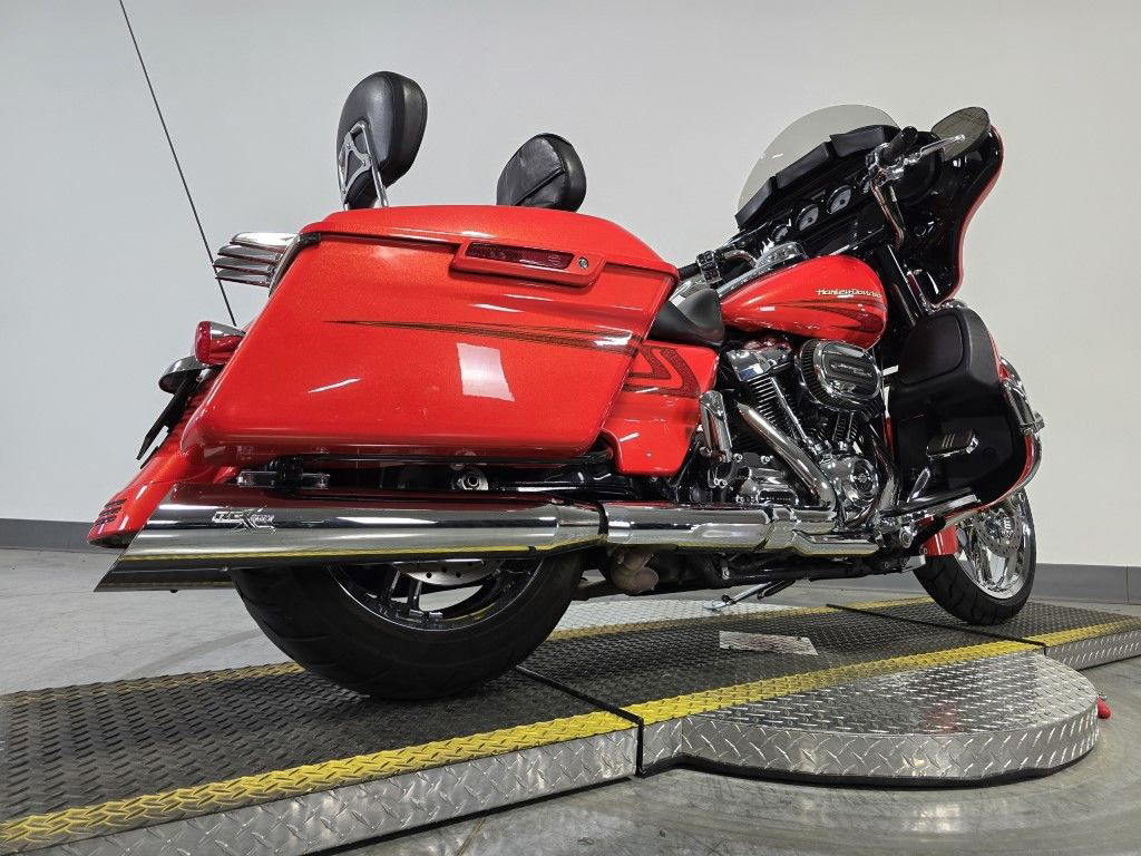 Street Glide® Special