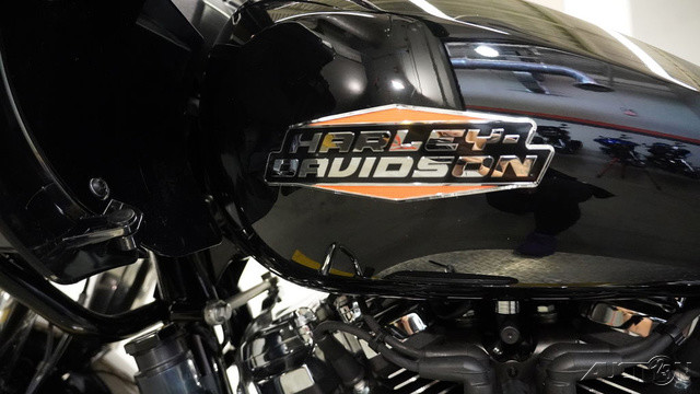 Road Glide®