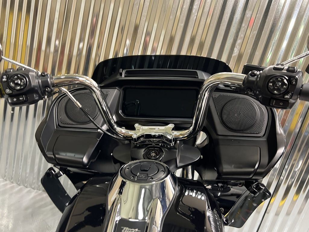 Road Glide®