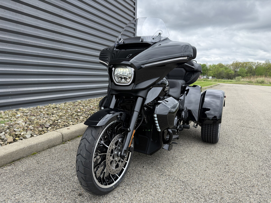 Street Glide® 3 Limited