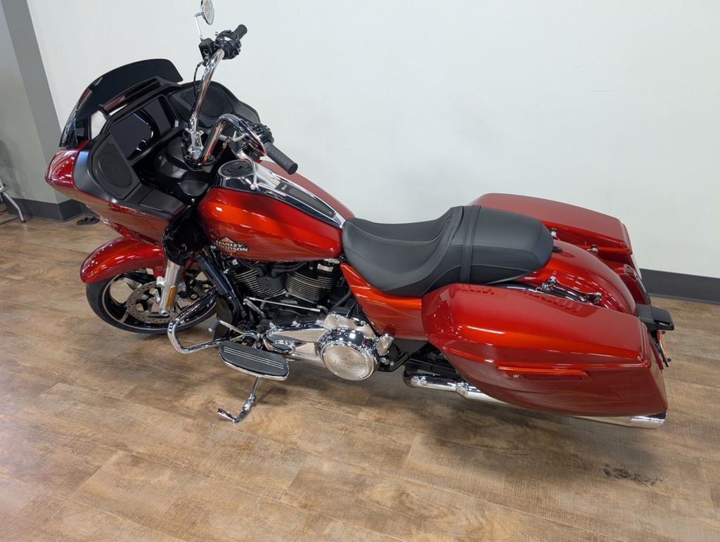 Road Glide®