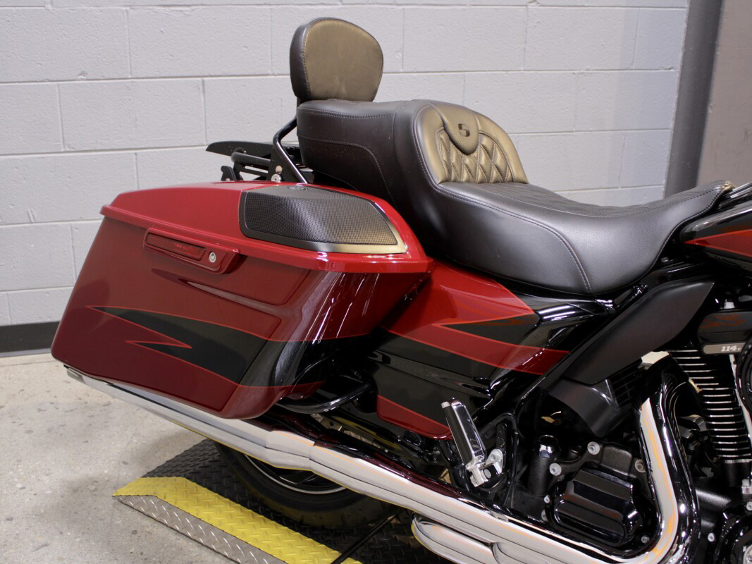CVO® Street Glide®