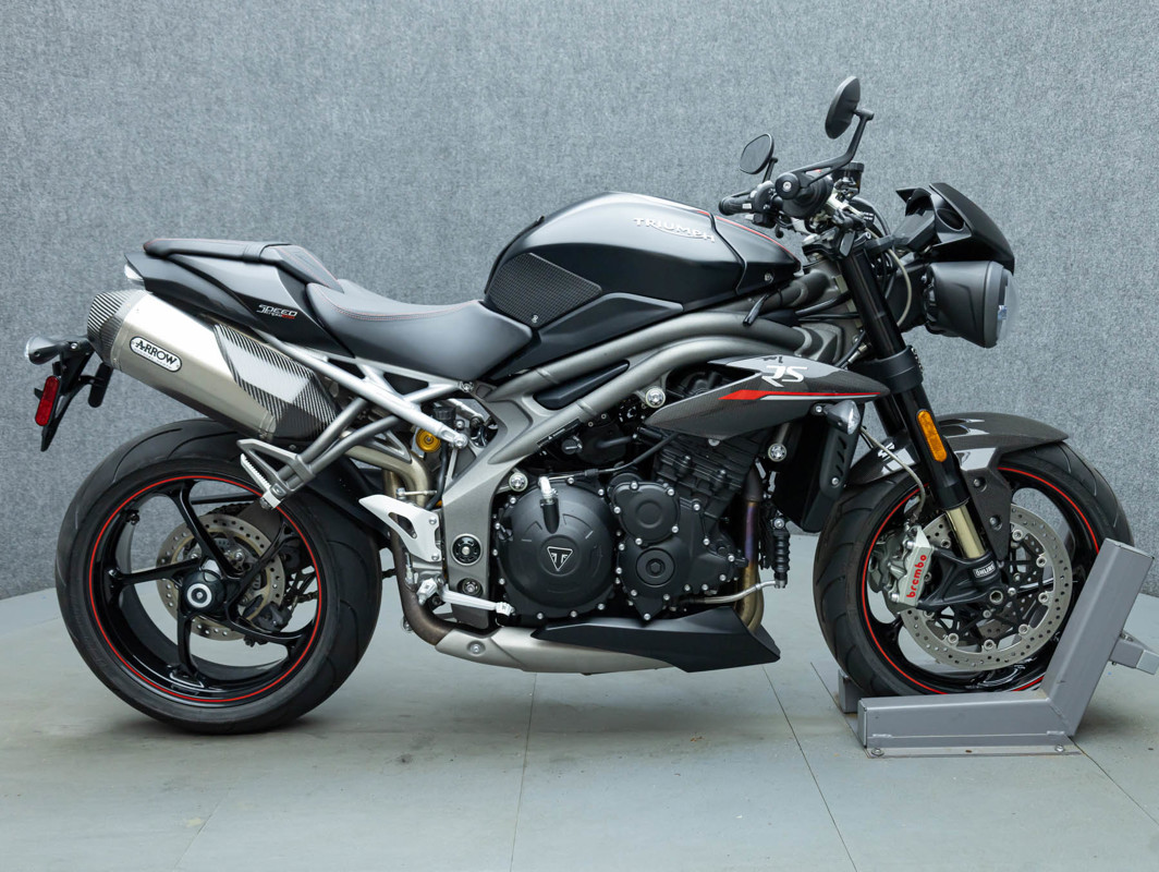 SPEED TRIPLE RS