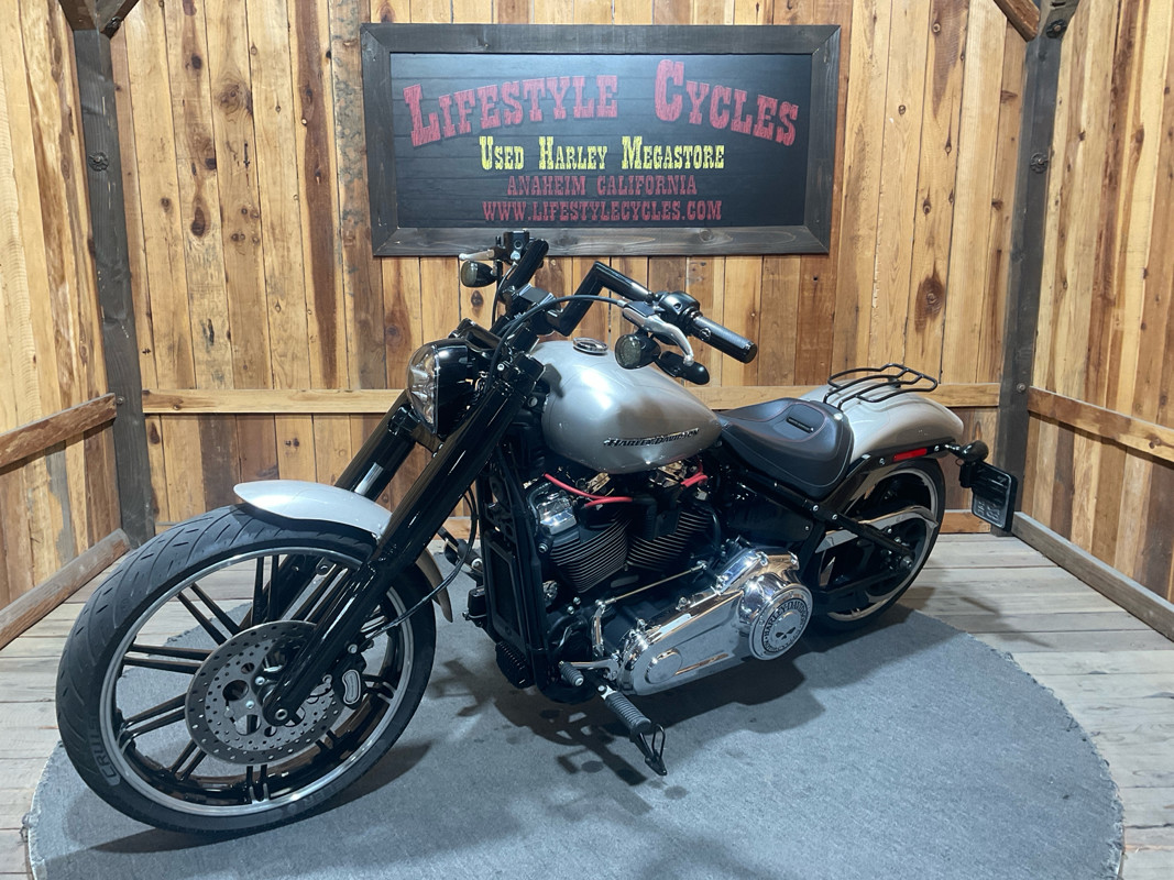 Softail® Breakout®