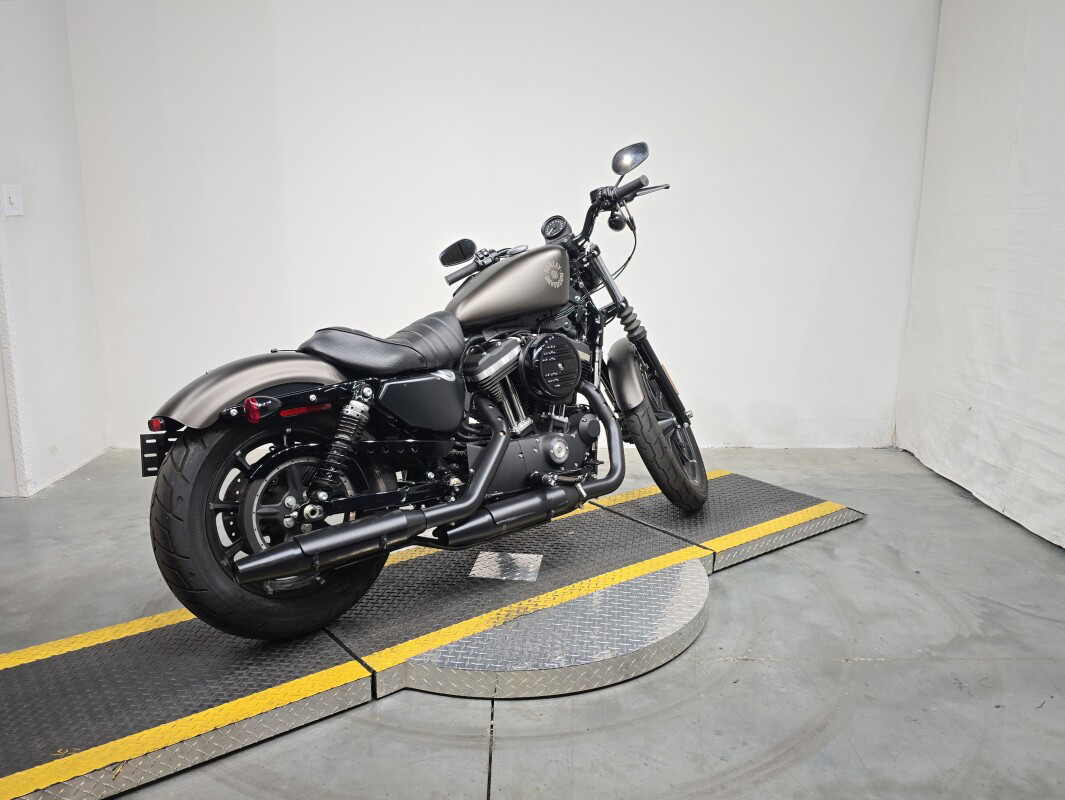 Iron 883®