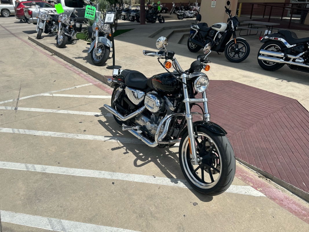 Sportster® 883 Superlow®
