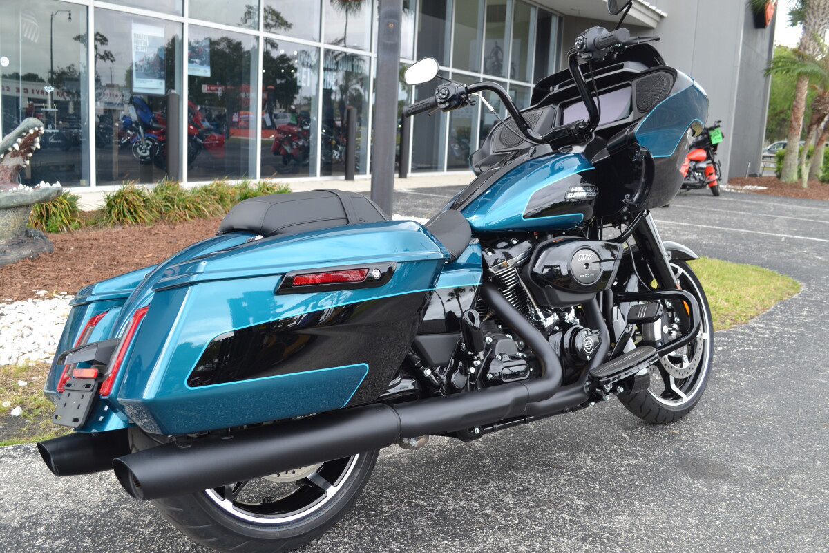 Road Glide®